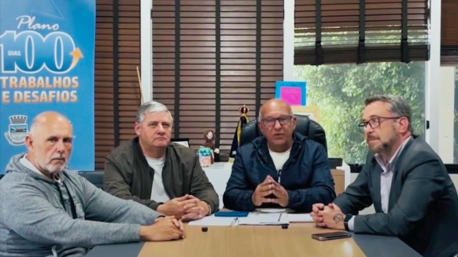 Representantes municipais durante a discussão da reformulação do regime próprio de previdência de Tramandaí
